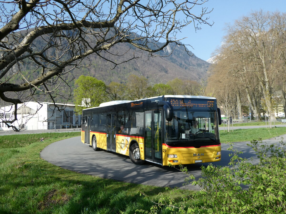 (234'541) - MOB Montreux - Nr. 29/VS 357'035 - MAN am 15. April 2022 beim Bahnhof Vouvry