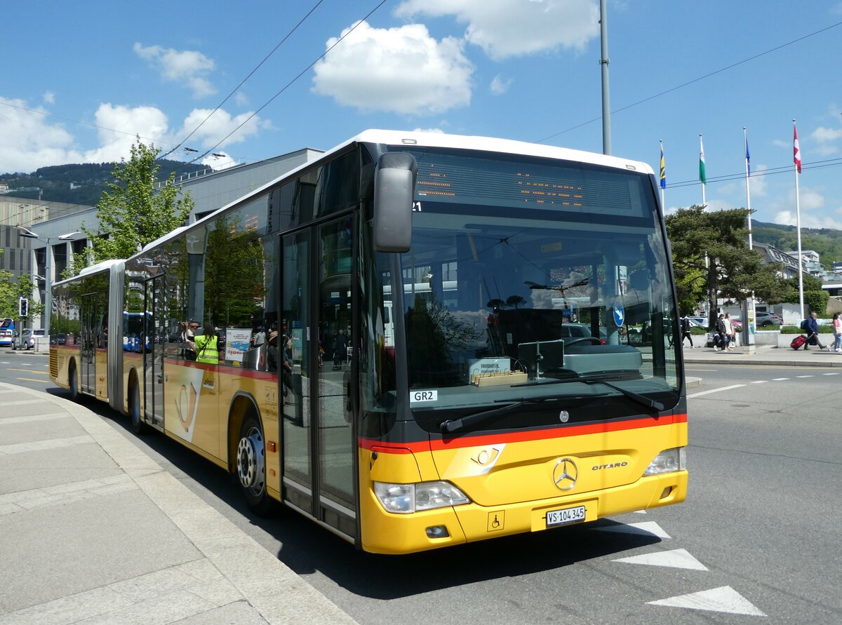 (234'939) - Buchard, Leytron - VS 104'345 - Mercedes am 30. April 2022 beim Bahnhof Vevey