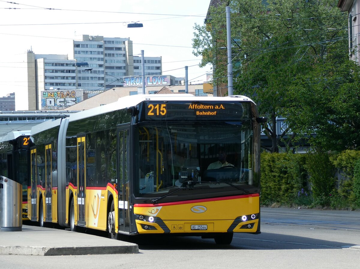 (235'052) - Stutz, Jonen - Nr. 405/AG 25'544 - Solaris am 2. Mai 2022 beim Bahnhof Zrich-Wiedikon