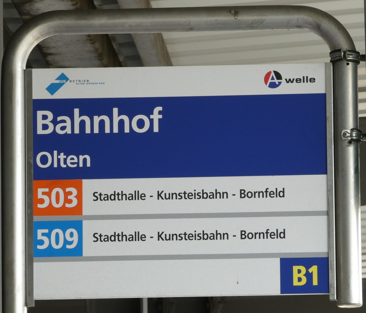 (236'187) - BOGG/A-welle-Haltestellenschild - Olten, Bahnhof - am 22. Mai 2022