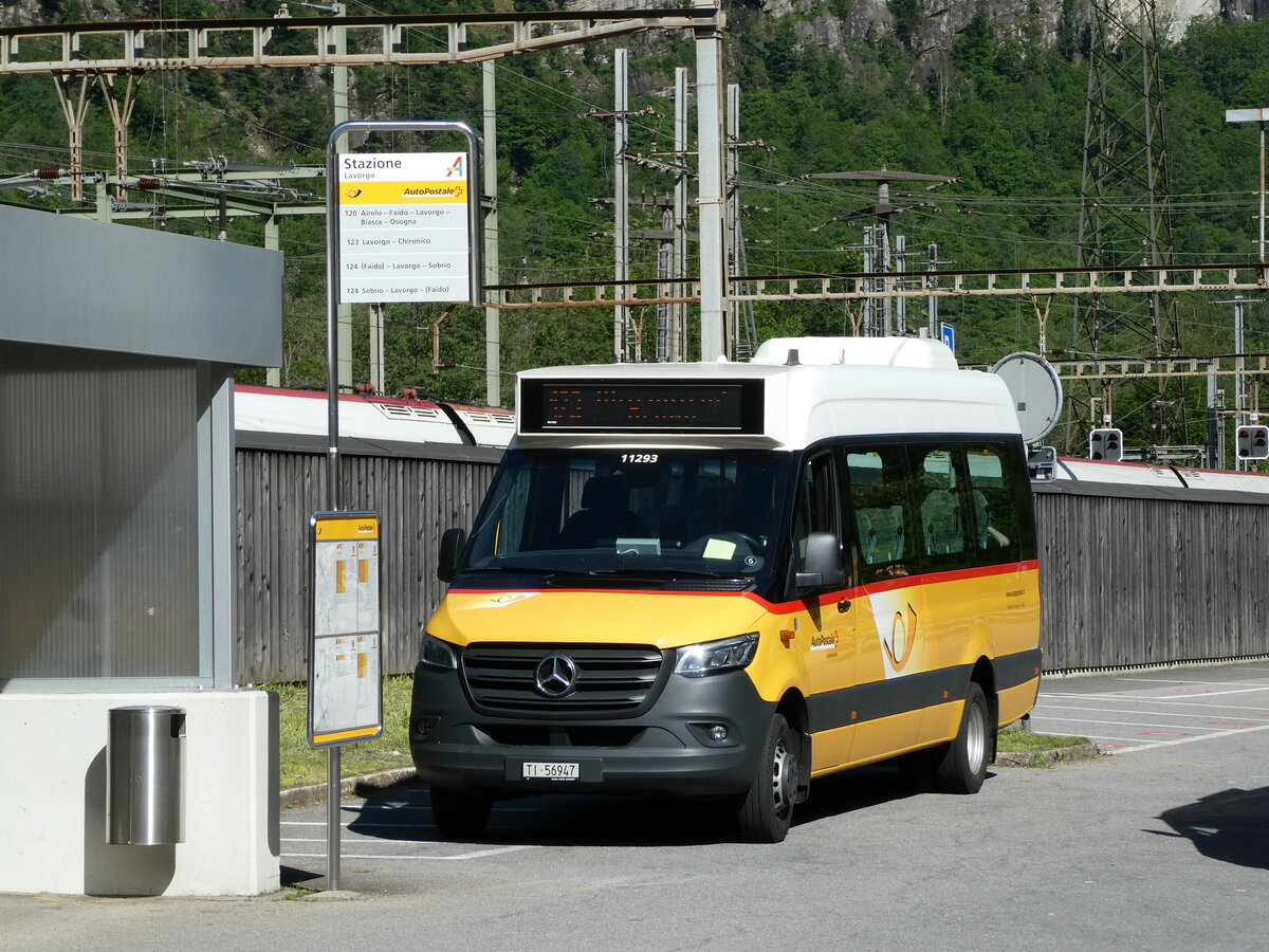 (236'234) - Barenco, Faido - Nr. 6/TI 56'947 - Mercedes am 26. Mai 2022 beim Bahnhof Lavorgo