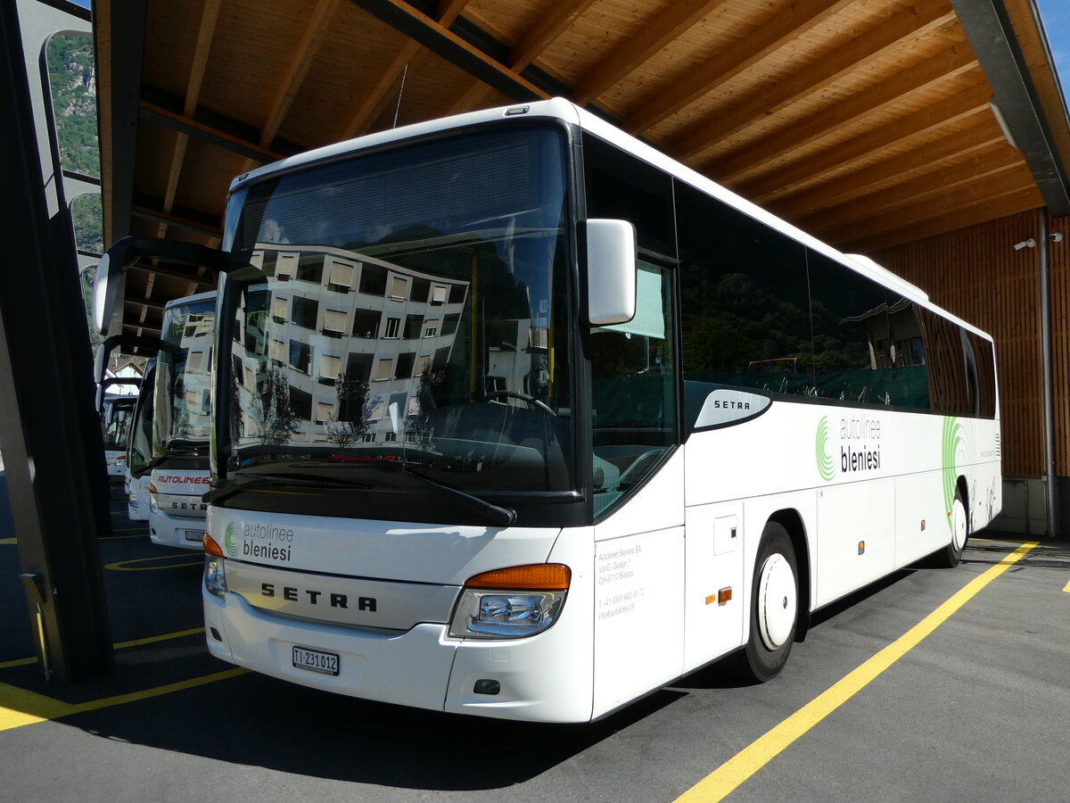 (236'245) - ABl Biasca - Nr. 12/TI 231'012 - Setra am 26. Mai 2022 in Biasca, Garage