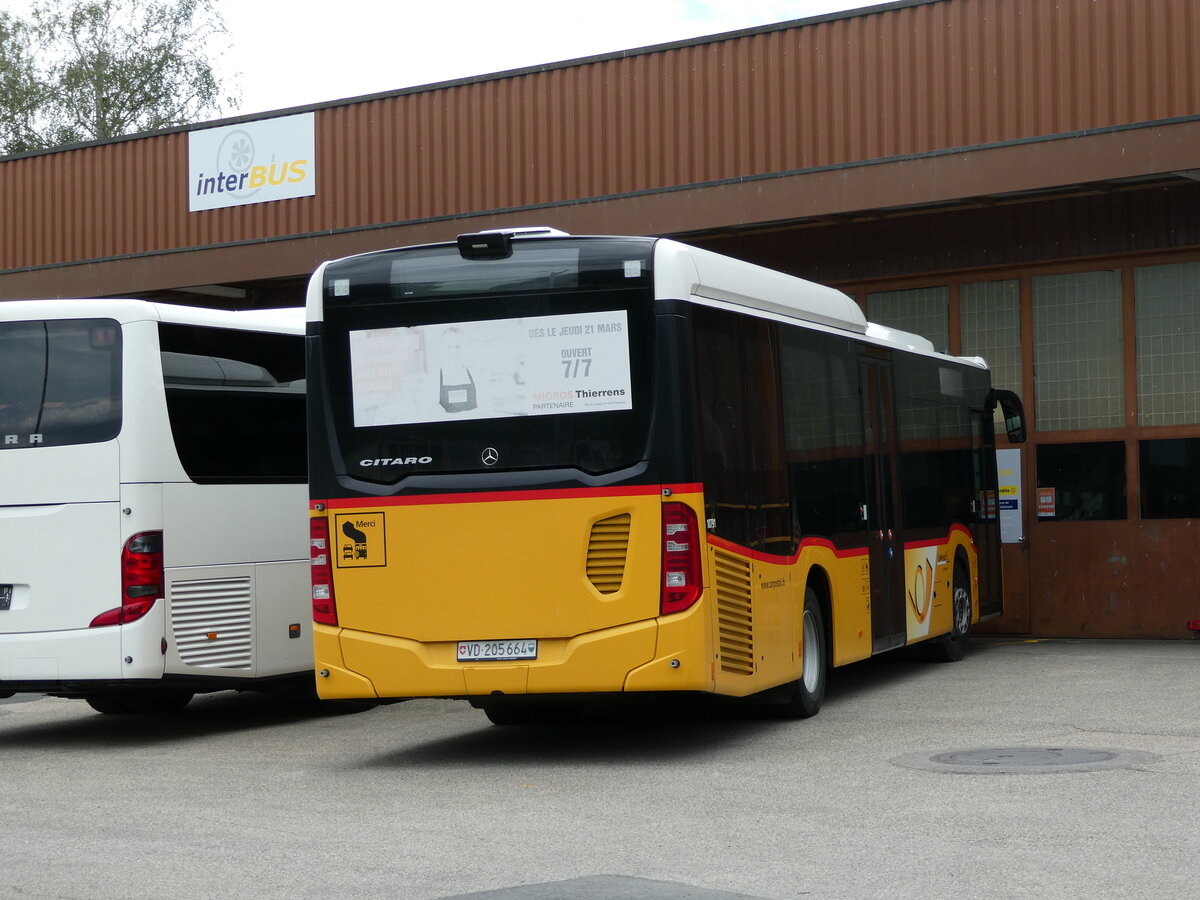 (236'969) - CarPostal Ouest - VD 205'664 - Mercedes am 6. Juni 2022 in Yverdon, Garage