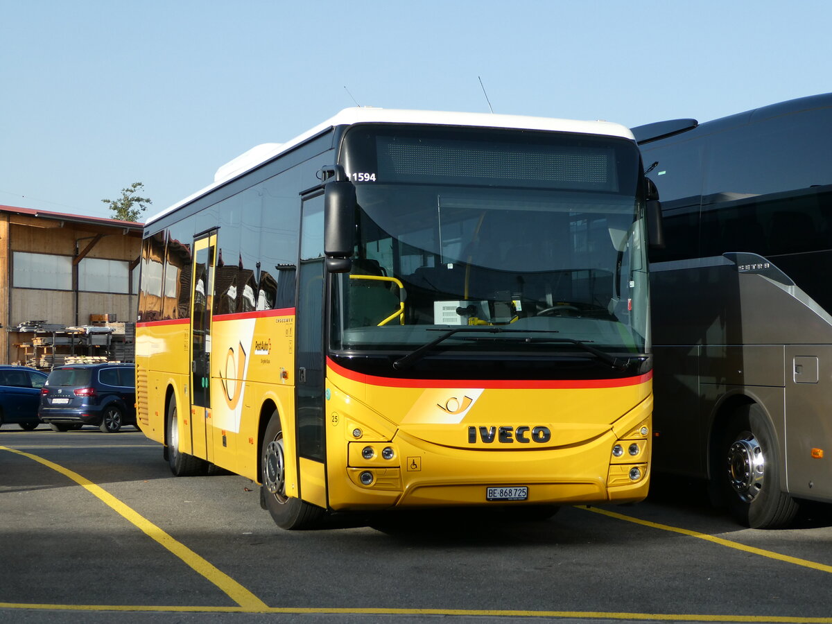 (237'212) - Flck, Brienz - Nr. 25/BE 868'725 - Iveco am 18. Juni 2022 in Kerzers, Interbus