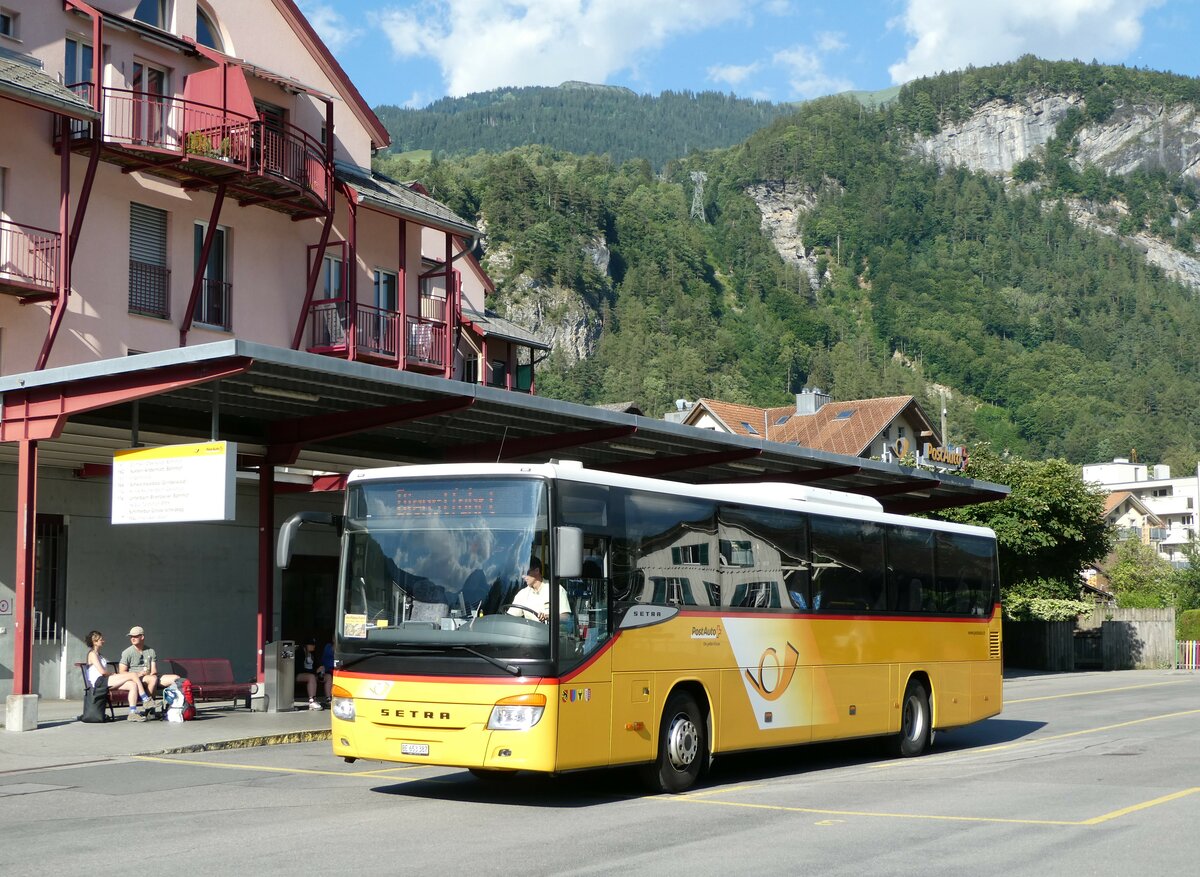 (238'012) - PostAuto Bern - Nr. 70/BE 653'387 - Setra am 10. Juli 2022 in Meiringen, Postautostation