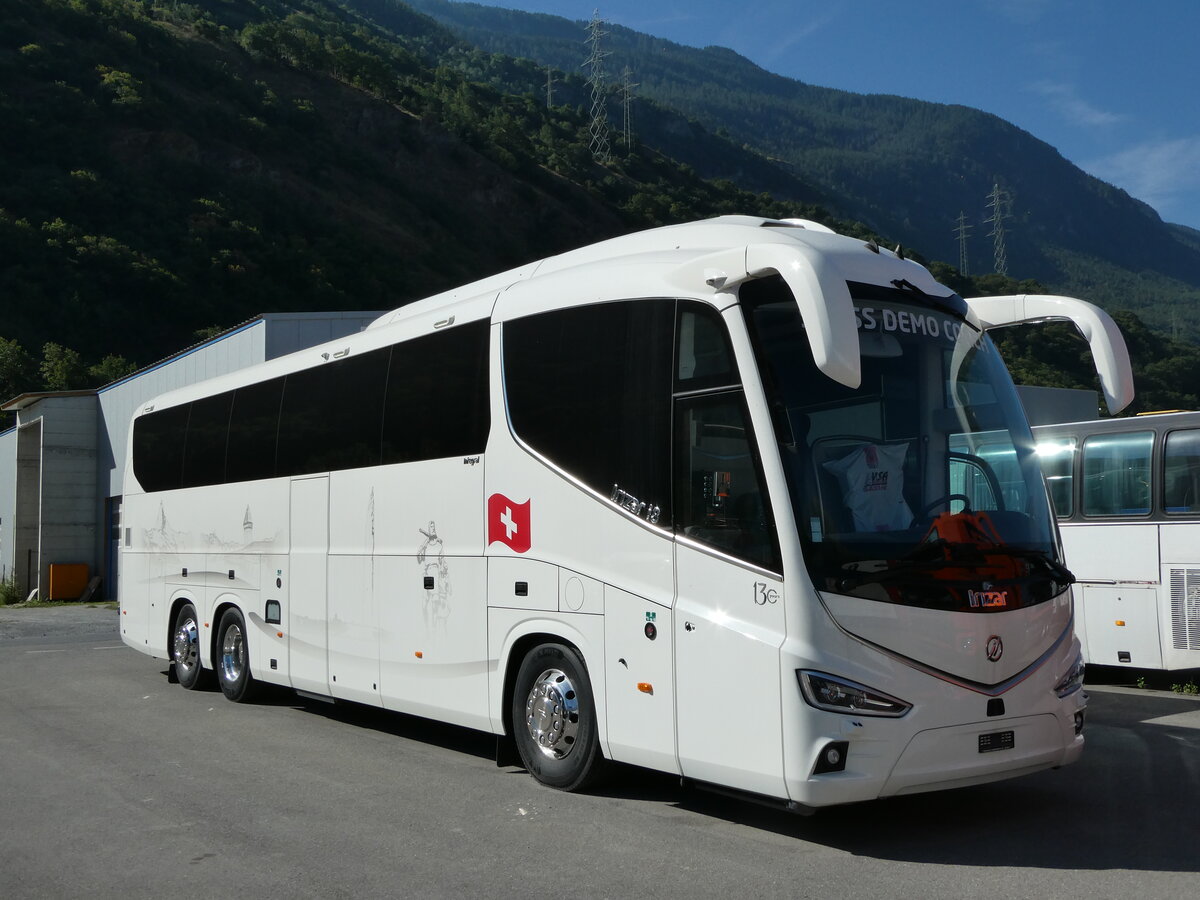 (238'076) - Visa, Saxon - Irizar am 16. Juli 2022 in Saxon, Garage