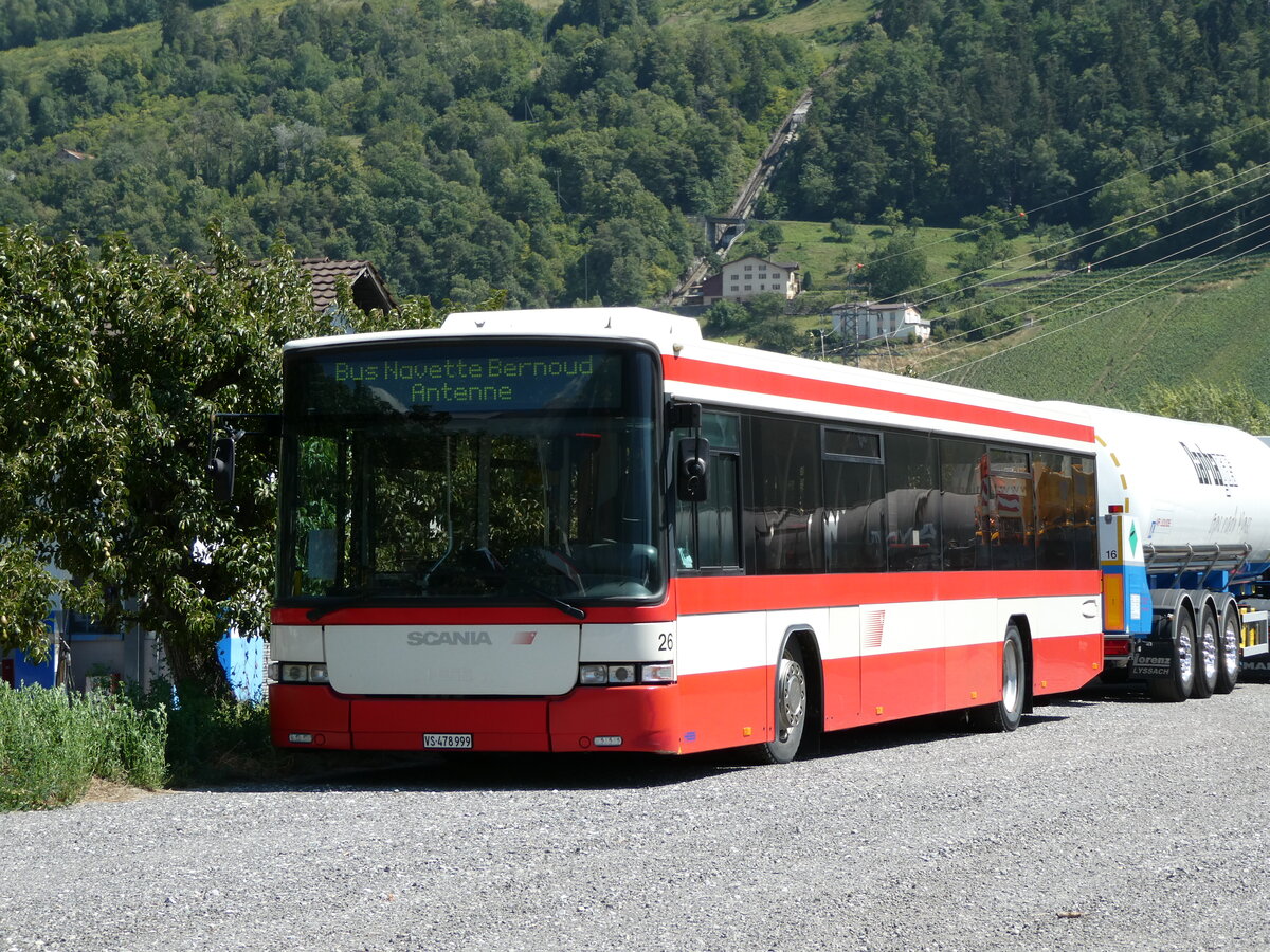 (238'172) - Lathion, Sion - Nr. 26/VS 478'999 - Scania/Hess (ex AAGS Schwyz Nr. 12) am 16. Juli 2022 in Sion, Garage