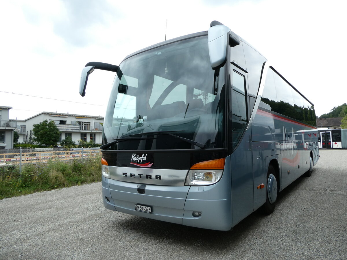 (238'938) - Knpfel, Dinhard - ZH 383'323 - Setra am 7. August 2022 in Winterthur, EvoBus