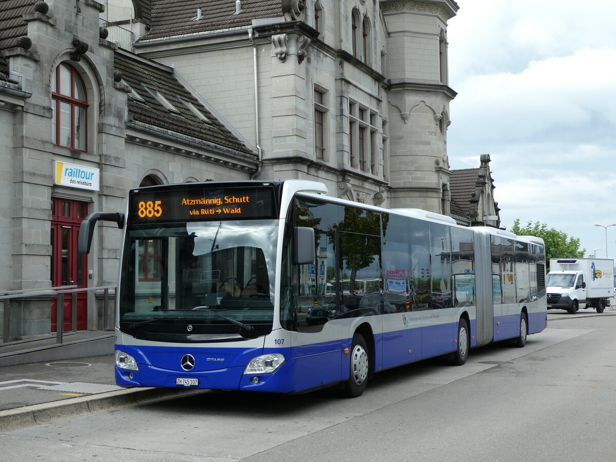 (239'107) - VZO Grningen - Nr. 107/ZH 745'107 - Mercedes am 20. August 2022 beim Bahnhof Rapperswil