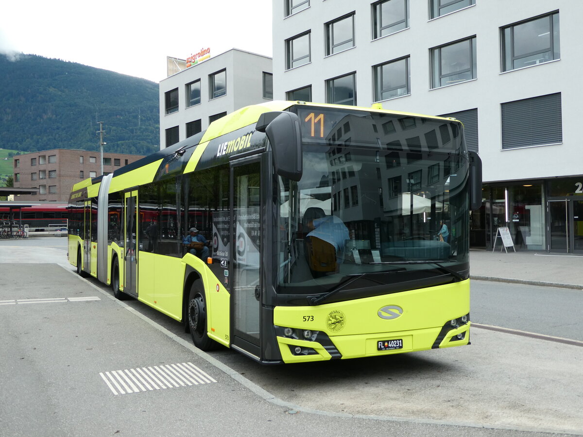 (239'306) - Aus Liechtenstein: BOS PS Anstalt, Vaduz - Nr. 573/FL 40'231 - Solaris am 20. August 2022 beim Bahnhof Sargans