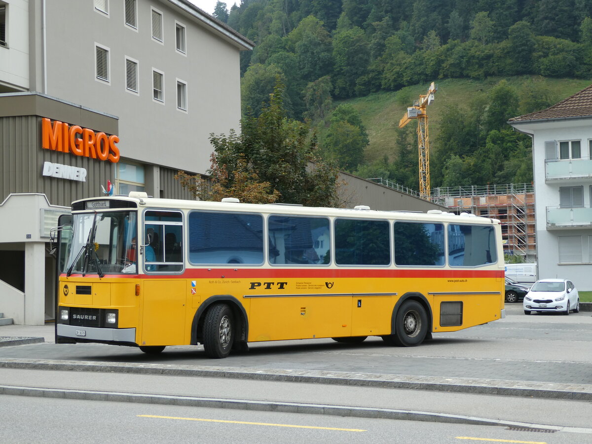 (239'749) - Roth, Zrich - SH 36'376 - Saurer/Tscher (ex Looser, Elm; ex Mattli, Wassen) am 28. August 2022 in Wolhusen, Markt