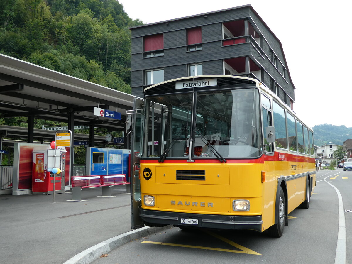 (239'808) - Schmid, Thrishaus - BE 26'206 - Saurer/Tscher (ex P 24'244) am 28. August 2022 beim Bahnhof Giswil