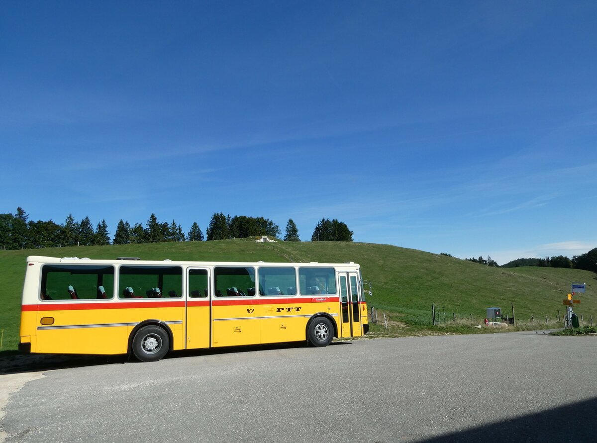 (240'093) - Kolb, Grasswil - Nr. 3/BE 93'915 - Saurer/R&J (ex Schmocker, Stechelberg Nr. 3; ex Schmocker, Stechelberg Nr. 1; ex Gertsch, Stechelberg Nr. 1) am 18. September 2022 in Herbetswil, Hinterer Brandberg