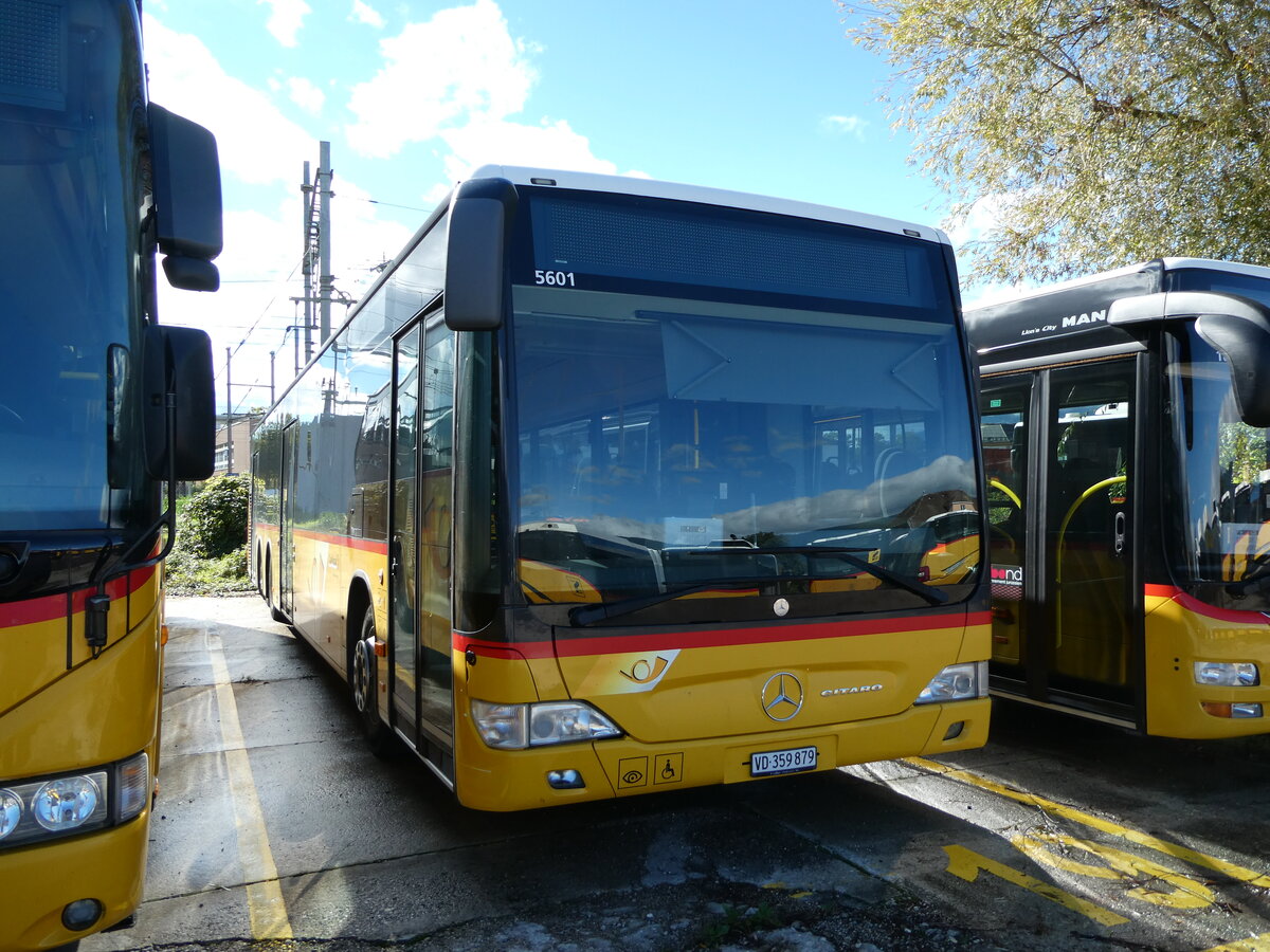 (240'568) - CarPostal Ouest - VD 359'879 - Mercedes (ex JU 31'178; ex Nr. 32) am 2. Oktober 2022 in Yverdon, Garage