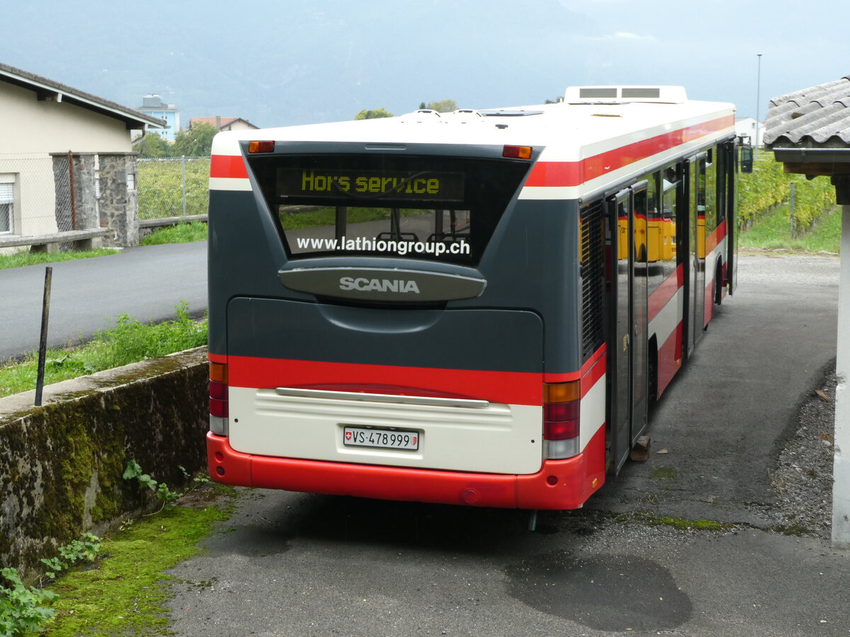 (240'673) - Lathion, Sion - Nr. 26/VS 478'999 - Scania/Hess (ex AAGS Schwyz Nr. 12) am 8. Oktober 2022 in Aigle, Garage MOB