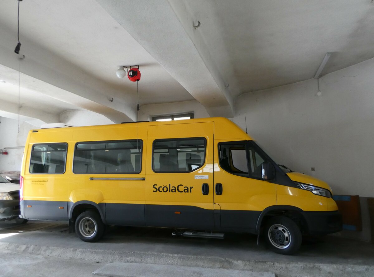 (241'192) - Balzarolo, Poschiavo - GR 34'408 - Iveco am 13. Oktober 2022 in Poschiavo, Garage 