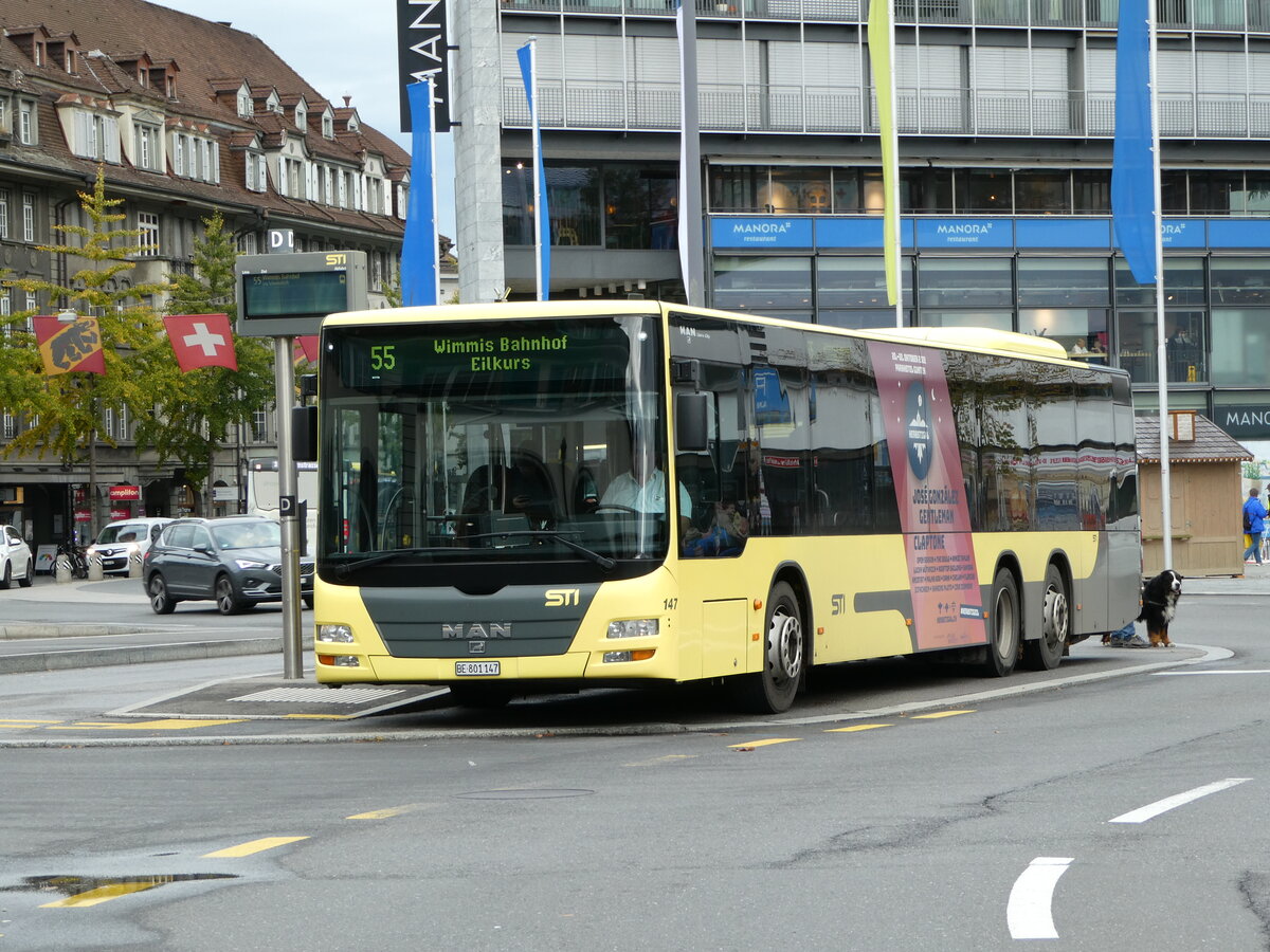 (241'370) - STI Thun - Nr. 147/BE 801'147 - MAN am 15. Oktober 2022 beim Bahnhof Thun