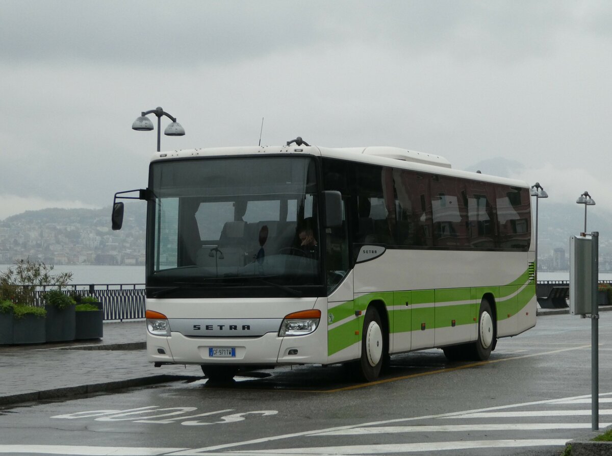 (242'733) - ??? - GF-971 TW - Setra am 15. November 2022 in Campione, Casino