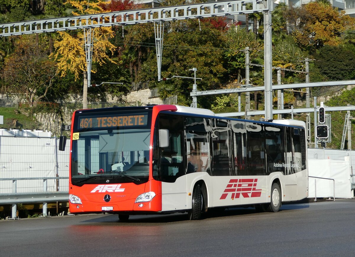 (242'971) - ARL Viganello - Nr. 23/TI 74'023 - Mercedes am 18. November 2022 beim Bahnhof Lugano