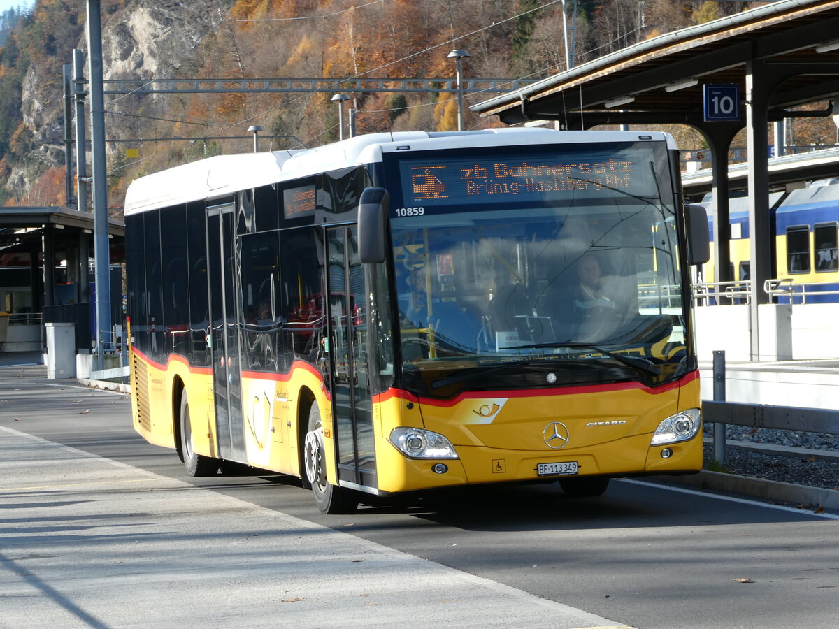 (243'042) - Flck, Brienz - Nr. 5/BE 113'349 - Mercedes am 20. November 2022 beim Bahnhof Interlaken Ost