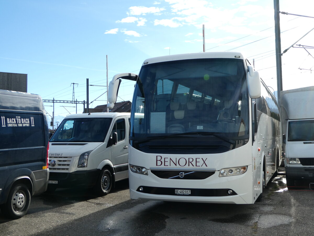 (243'198) - Benorex, Bern - BE 482'017 - Volvo am 27. November 2022 in Burgistein, Garage Mller