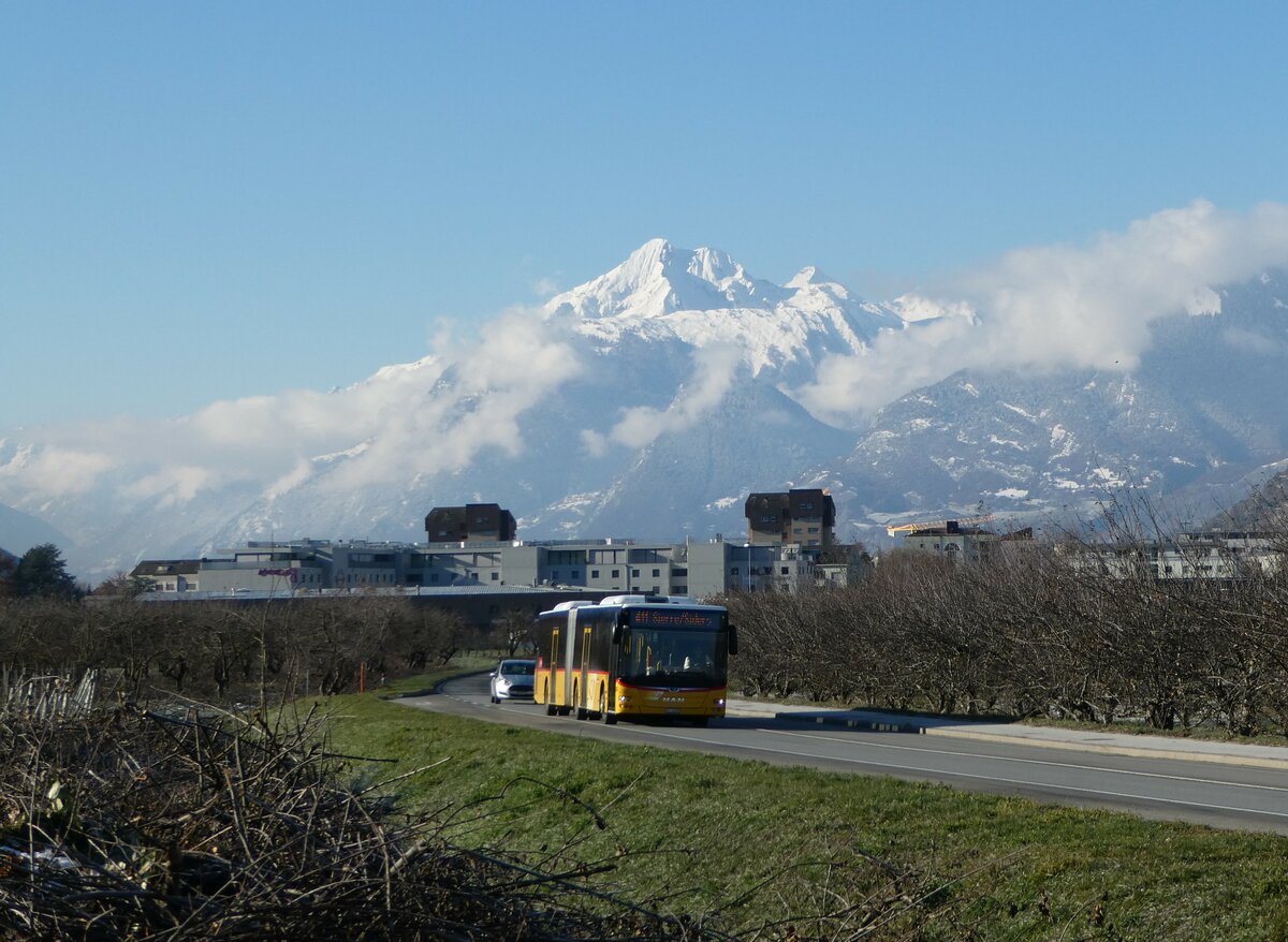 (243'756) - PostAuto Wallis - Nr. 63/VS 49'629 - MAN am 11. Dezember 2022 in Bramois, La Borgne