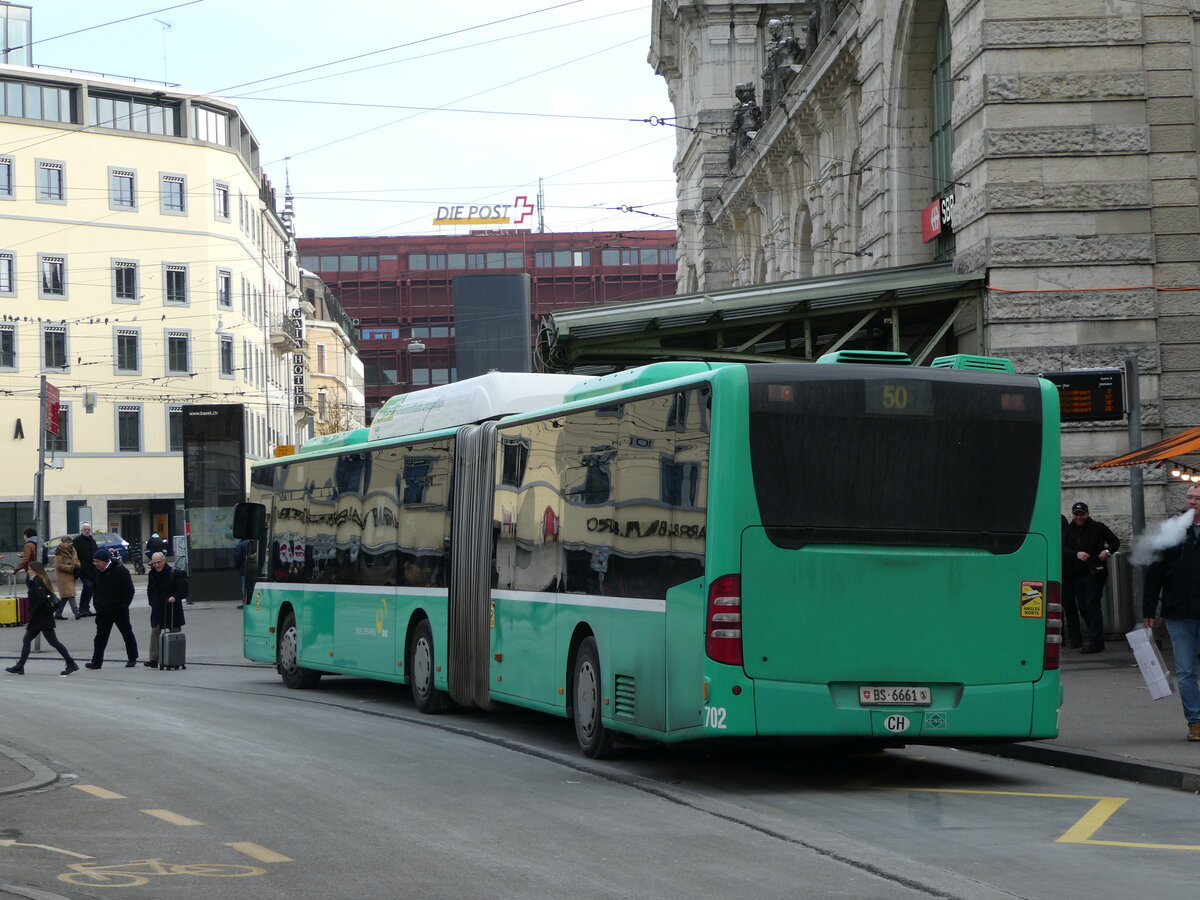 (243'808) - BVB Basel - Nr. 702/BS 6661 - Mercedes am 12. Dezember 2022 beim Bahnhof Basel