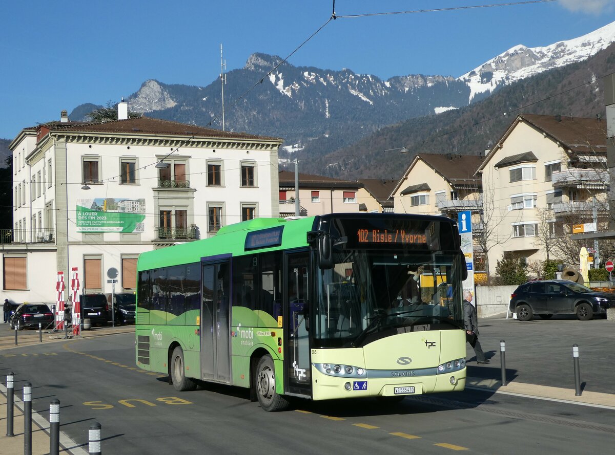 (245'599) - TPC Aigle - Nr. 685/VS 535'470 - Solaris am 31. Januar 2023 beim Bahnhof Aigle