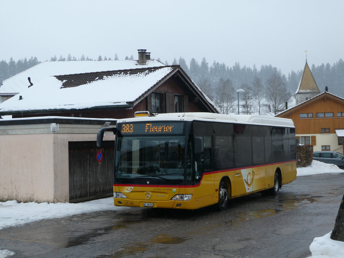 (245'668) - CarPostal Ouest - NE 98'400/PID 5187 - Mercedes am 2. Februar 2023 in La Brvine, Post