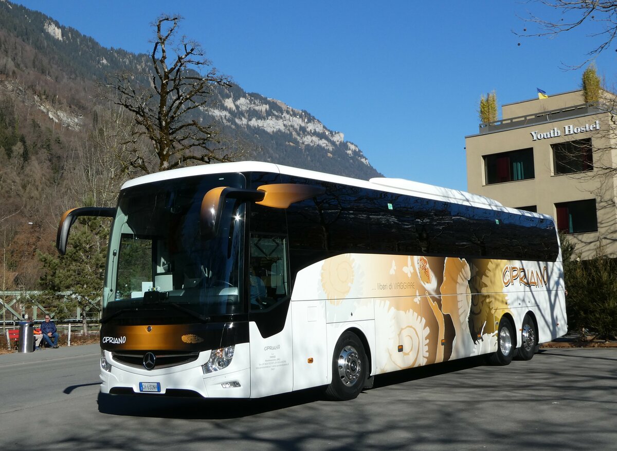 (246'082) - Aus Italien: Cipriano, Montesarchio - GH-630 NH - Mercedes am 12. Februar 2023 in Interlaken, Jugendherberge