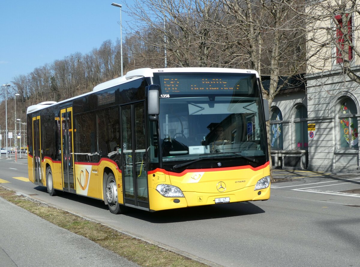 (246'472) - Niederer, Filzbach - Nr. 2/GL 47/PID 11'358 - Mercedes am 24. Februar 2023 beim Bahnhof Ziegelbrcke