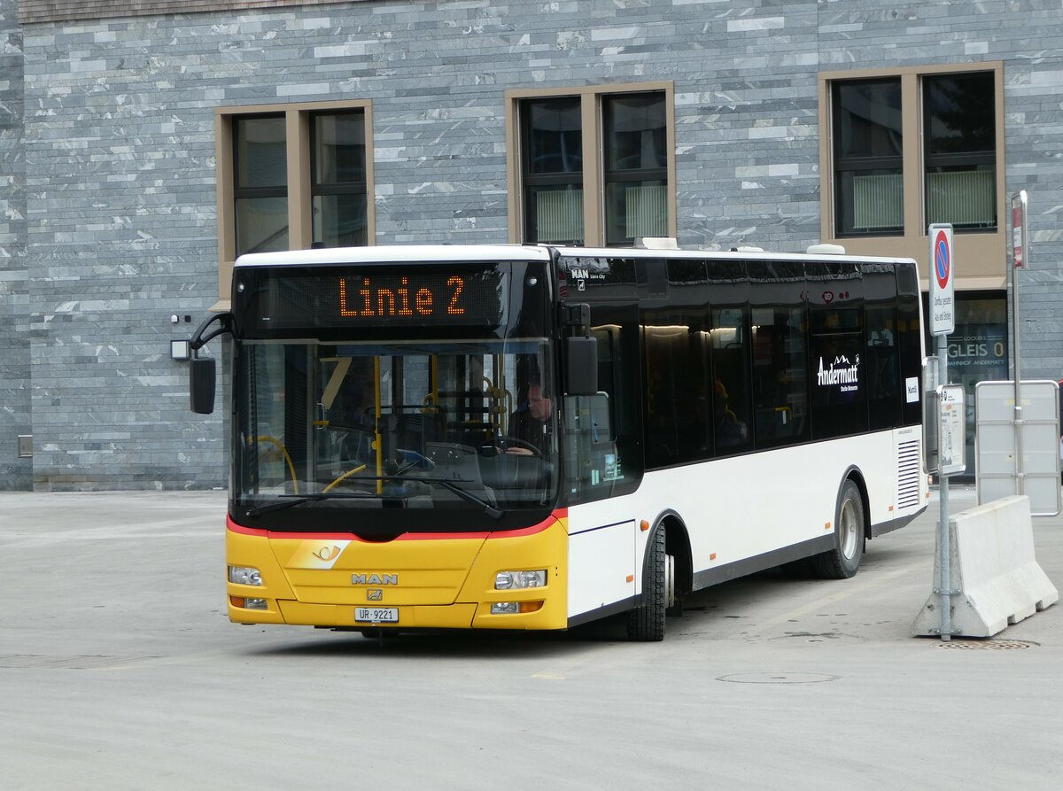 (246'946) - Mattli, Wassen - UR 9221/PID 4703 - MAN/Göppel (ex Lengacher, Wichtrach Nr. 6) am 7. März 2023 in Andermatt, Bahnhofplatz