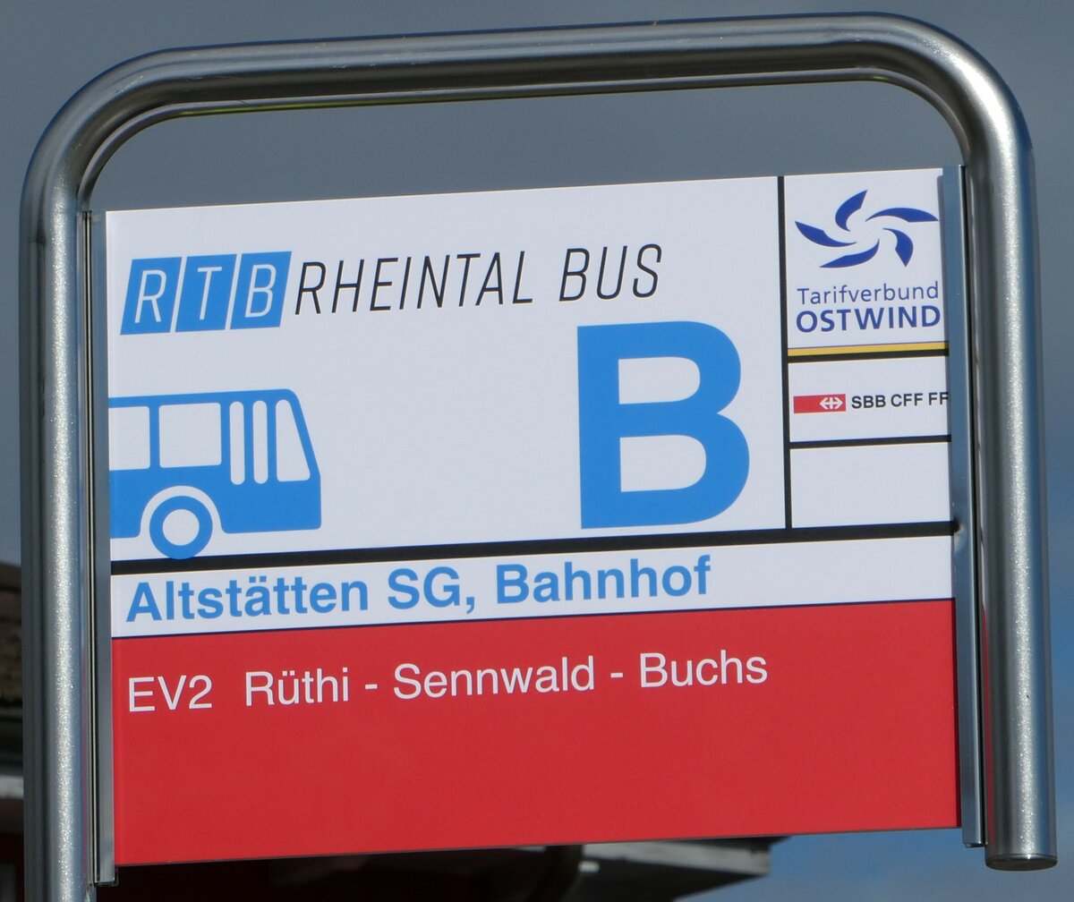 (247'047) - RTB/SBB CFF FFS-Haltestellenschild - Altstätten SG, Bahnhof - am 9. März 2023