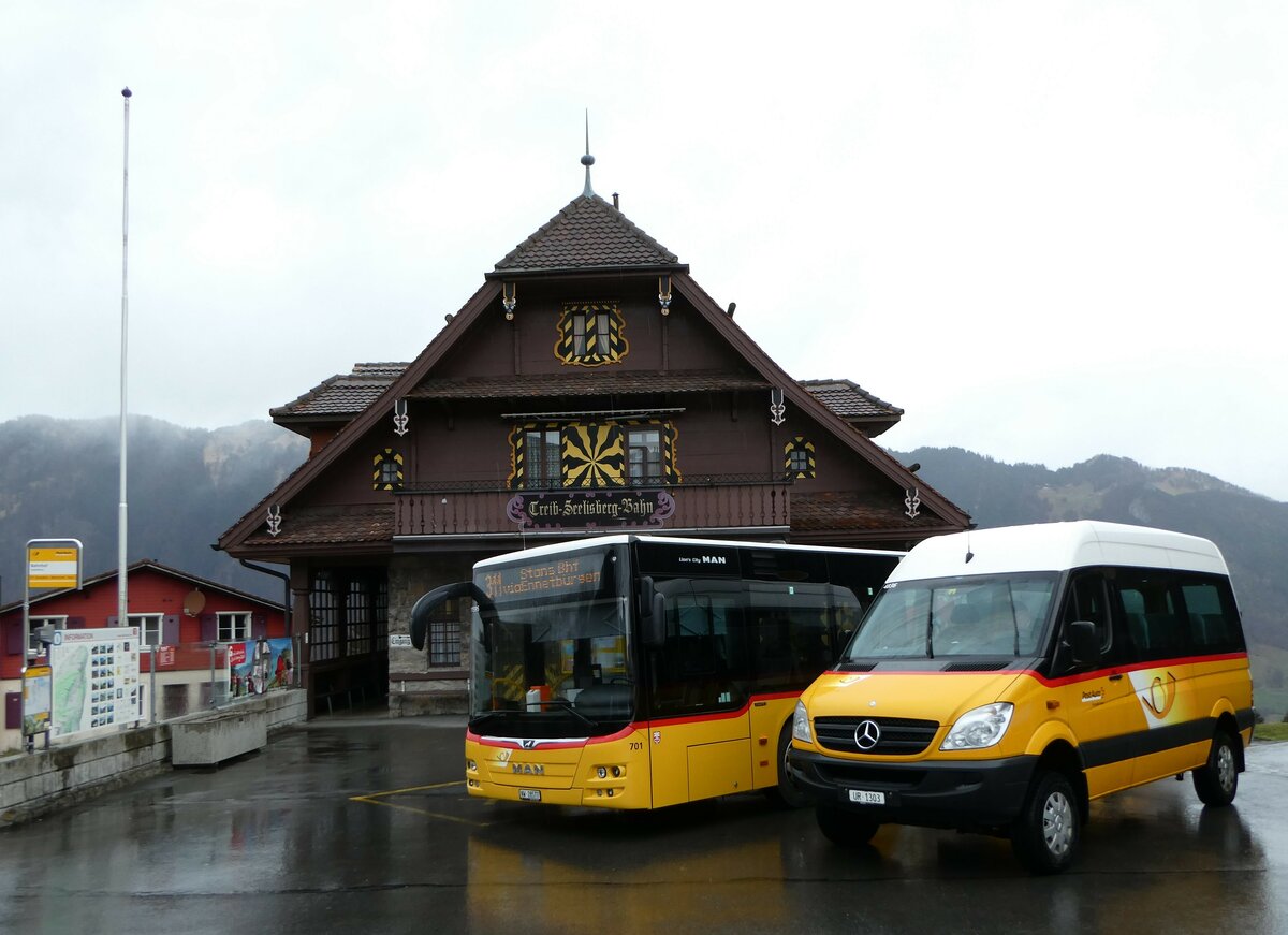 (247'105) - TSB Seelisberg - UR 1303/PID 4836 - Mercedes (ex Schnider, Schpfheim) am 10. Mrz 2023 beim Bahnhof Seelisberg