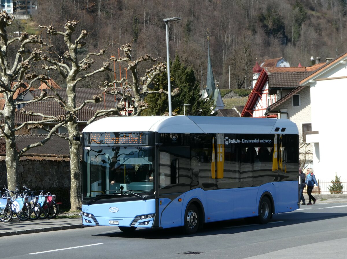 (247'416) - PostAuto Bern - BE 90'275/PID 11'795 - Solaris (ex BE 610'546) am 18. Mrz 2023 beim Bahnhof Sarnen