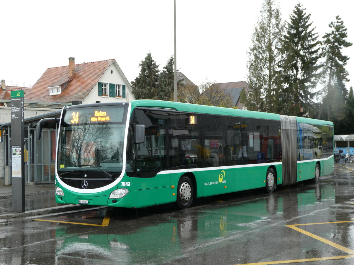 (247'902) - BVB Basel - Nr. 7043/BS 99'343 - Mercedes am 30. Mrz 2023 in Bottmingen, Schloss