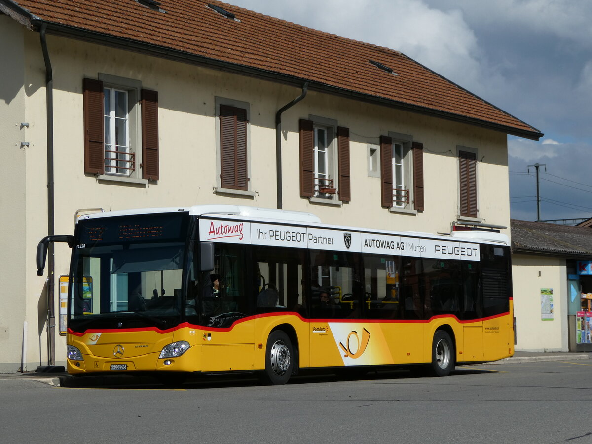 (248'165) - Wieland, Murten - Nr. 118/FR 300'595/PID 11'558 - Mercedes am 8. April 2023 beim Bahnhof Kerzers