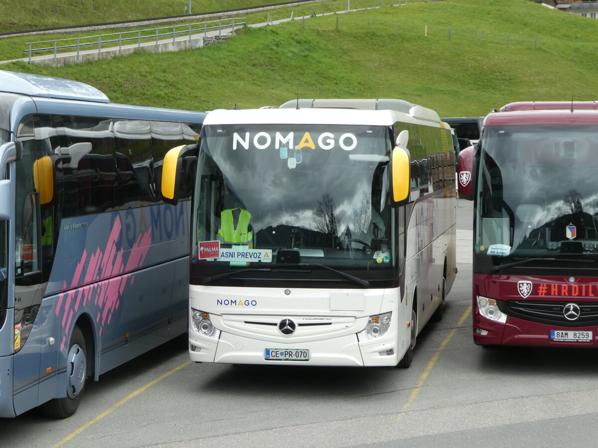 (249'193) - Aus Slowenien: Nomago, Ljubljana - Nr. 501/CE PR-070 - Mercedes am 28. April 2023 in Grindelwald, Grund