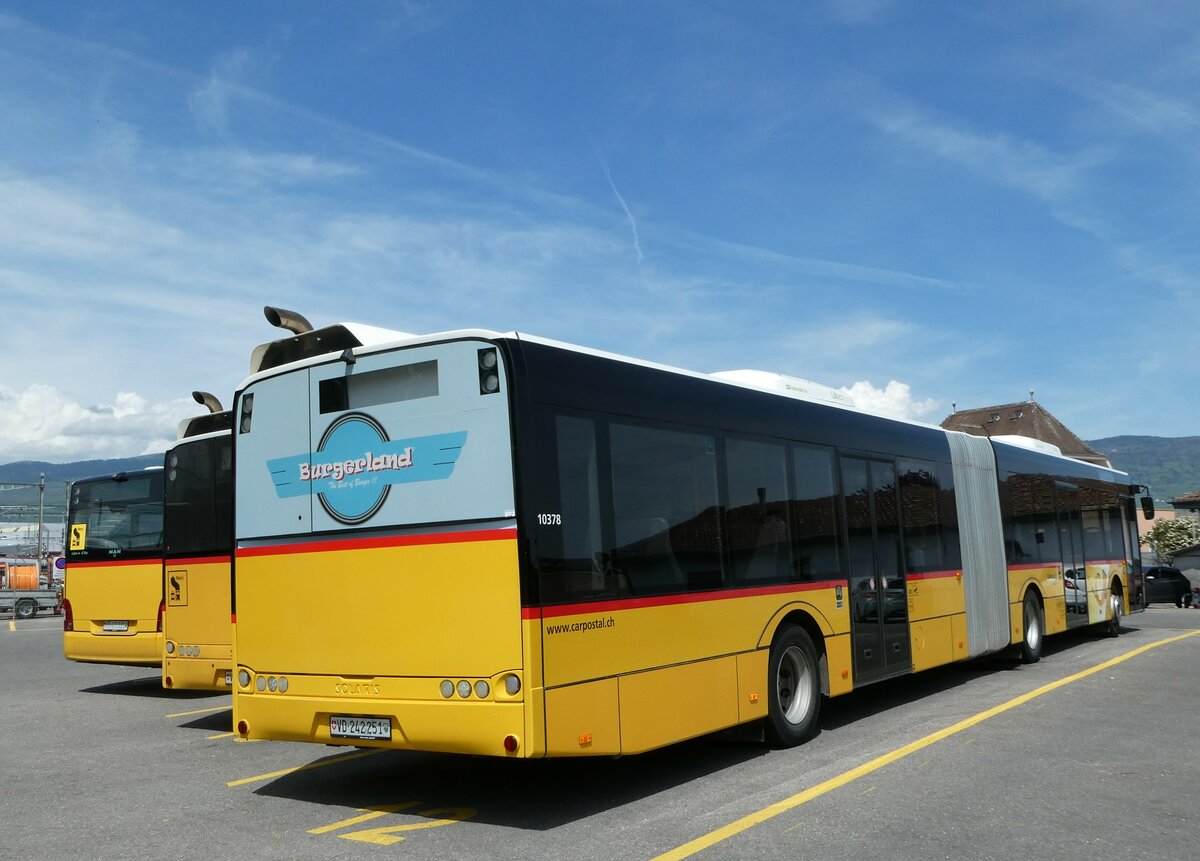 (249'636) - CarPostal Ouest - VD 242'251/PID 10'378 - Solaris (ex TPB, Sdeilles) am 5. Mai 2023 in Yverdon, Garage