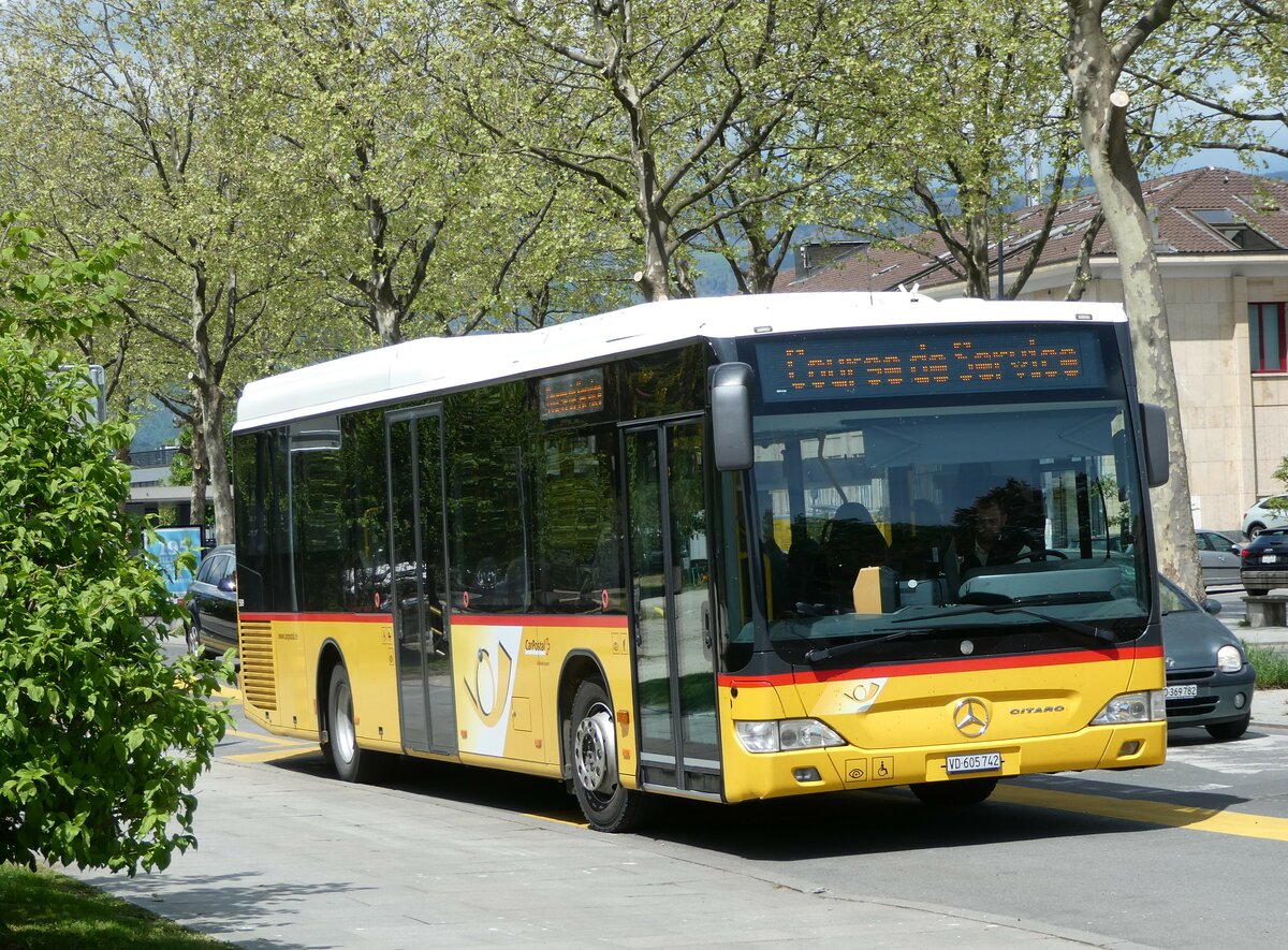 (249'651) - CarPostal Ouest - VD 605'742/PID 5509 - Mercedes (ex TSPG Saignelgier) am 5. Mai 2023 beim Bahnhof Yverdon