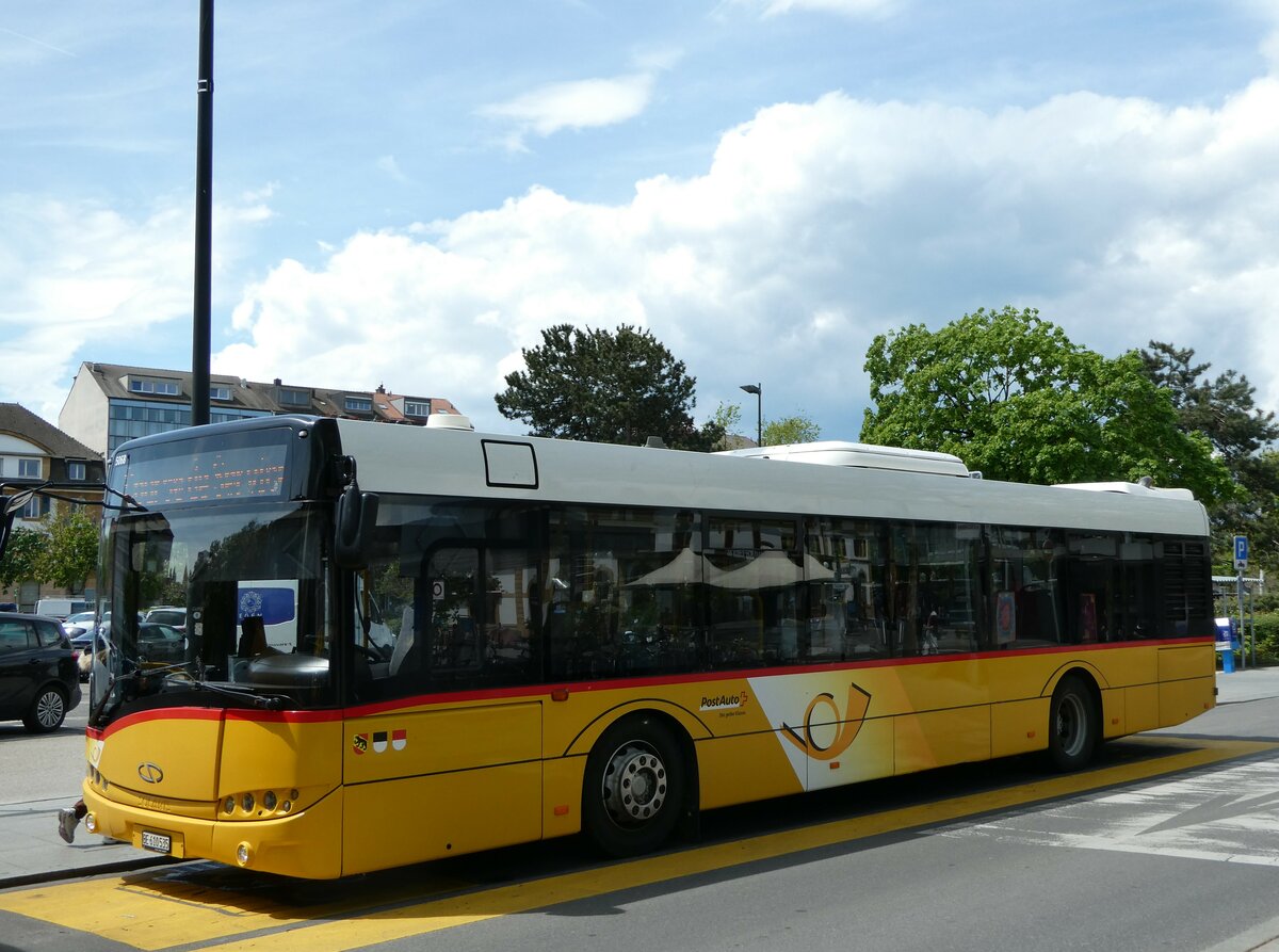 (249'655) - PostAuto Bern - BE 610'535/PID 5068 - Solaris am 5. Mai 2023 beim Bahnhof Yverdon