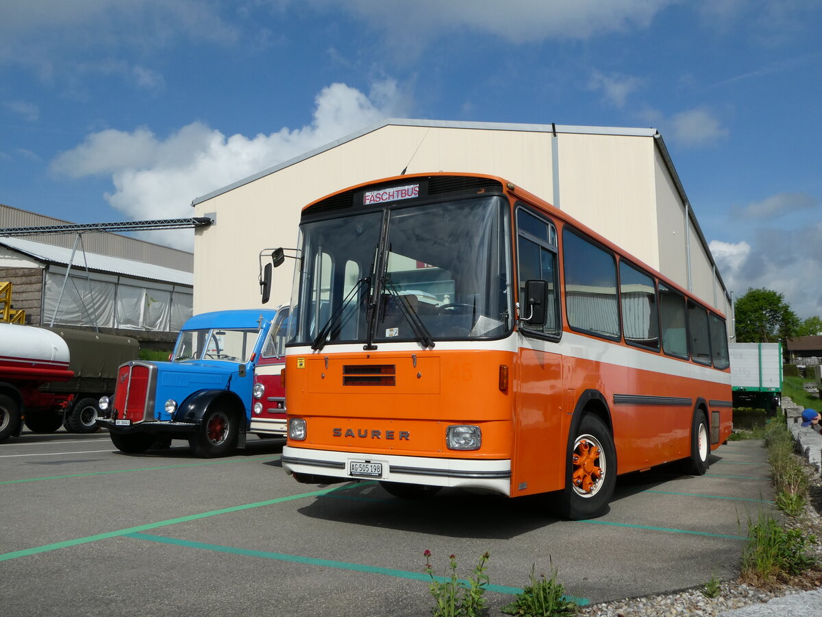 (249'729) - Mangold, Oberengstringen - AG 505'198 - Saurer/Hess (ex RhV Altsttten Nr. 45) am 6. Mai 2023 in Attikon, Wegmller