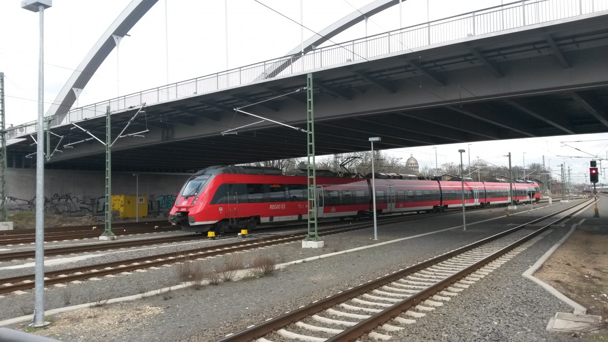 25.03.2014 Ankunft RE7 aus Wünsdorf-Waldstadt am Endpunkt Dessau Hbf