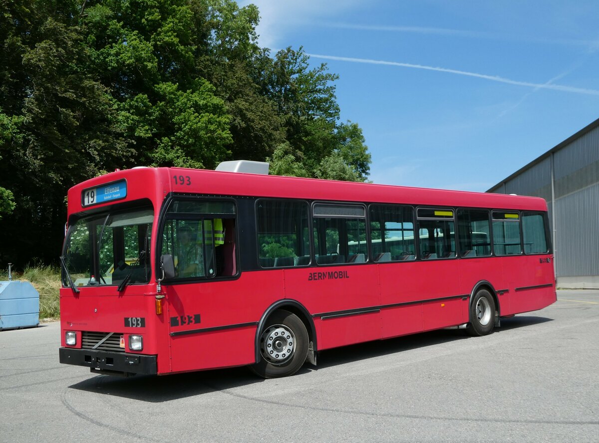 (251'772) - Bernmobil, Bern (SOB) - Nr. 193 - Volvo/Gangloff am 18. Juni 2023 in Burgdorf, kihof Ziegelgut