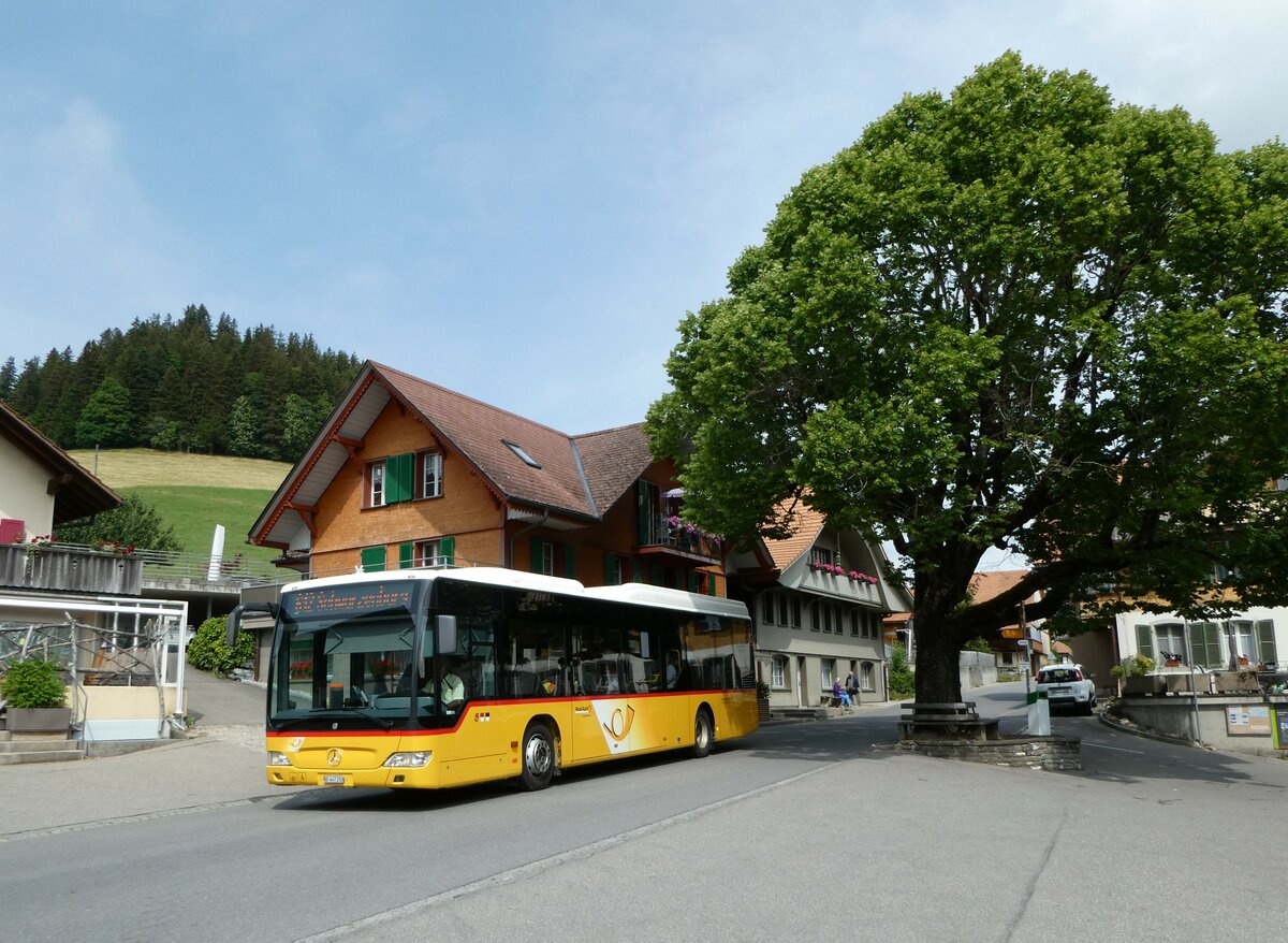 (252'155) - Engeloch, Riggisberg - Nr. 1/BE 447'250/PID 5579 - Mercedes am 27. Juni 2023 in Guggisberg, Sternen