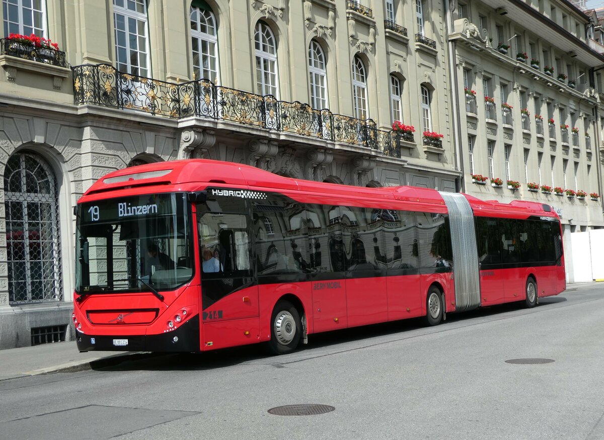 (252'956) - Bernmobil, Bern - Nr. 214/BE 881'214 - Volvo am 24. Juli 2023 in Bern, Bundesplatz