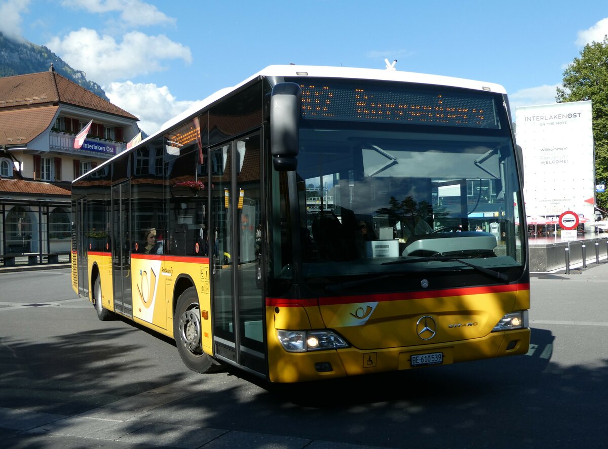 (253'427) - PostAuto Bern - BE 610'539/PID 5270 - Mercedes (ex BE 700'281; ex Schmocker, Stechelberg Nr. 2) am 5. August 2023 beim Bahnhof Interlaken Ost