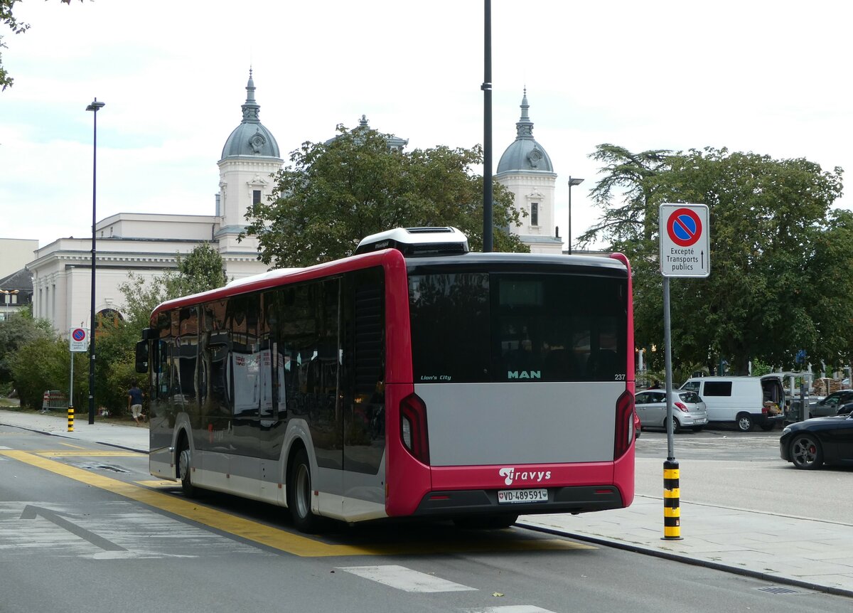 (253'723) - TRAVYS Yverdon - Nr. 237/VD 489'591 - MAN am 12. August 2023 beim Bahnhof Yverdon 