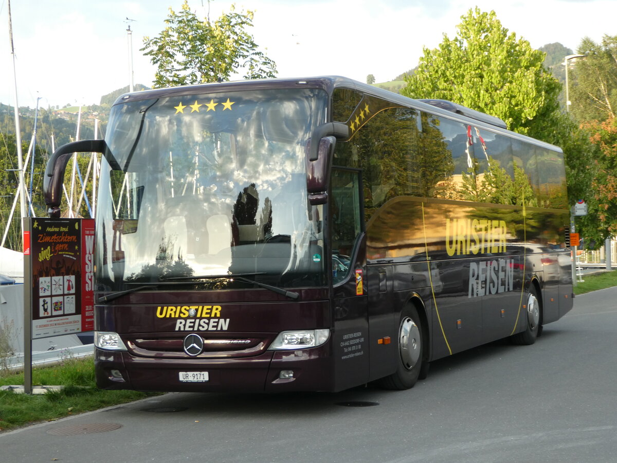 (253'760) - Uristier-Reisen, Seedorf - UR 9171 - Mercedes am 12. August 2023 in Thun, Strandbad