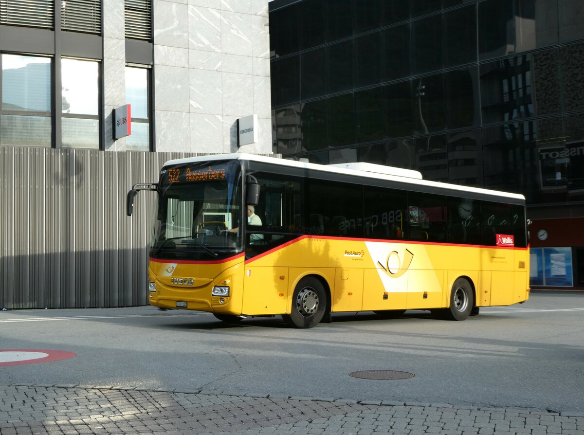 (253'802) - BUS-trans, Visp - VS 123'123/PID 10'347 - Iveco am 15. August 2023 beim Bahnhof Visp